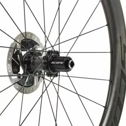 Scope R5 Rim Og Disc -Cykler Salgsbutik Scope R5d black 06 1 1500x1076 1